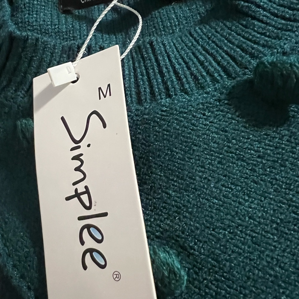 Simple Dark Green Women's Crew Neck Sweater - Picture 3 of 3